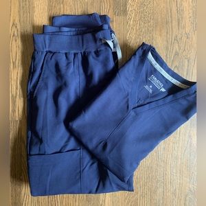 Fabletics Scrub Set, XL in NAVY